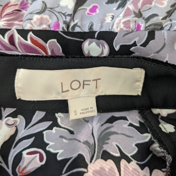 LOFT Keyhole Blouse with Velvet Collar - Picture 6 of 7